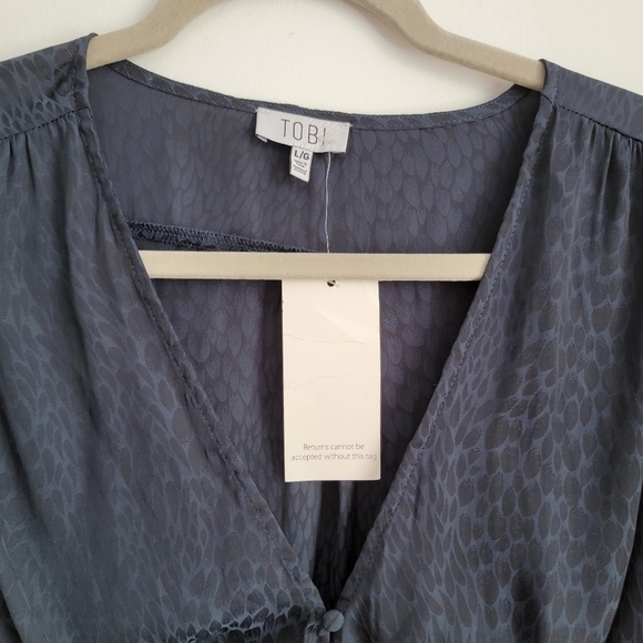 Tobi ANOUK NAVY LONG SLEEVE BLOUSE Large NWT - Picture 5 of 8